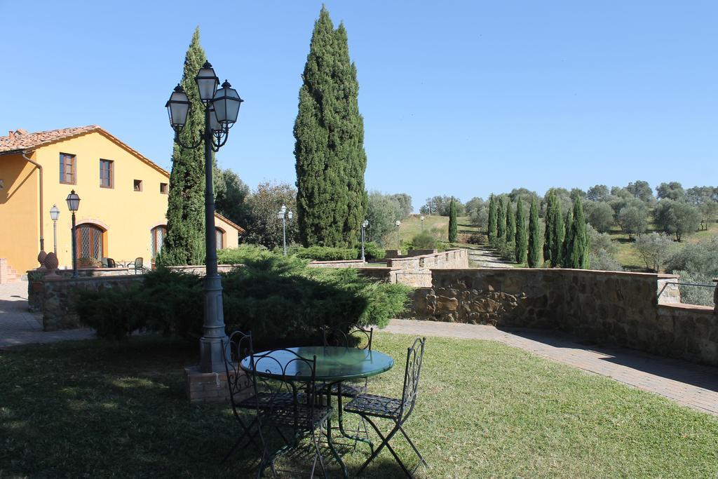 Вилла Il Borgo Di Montereggi Limite Экстерьер фото