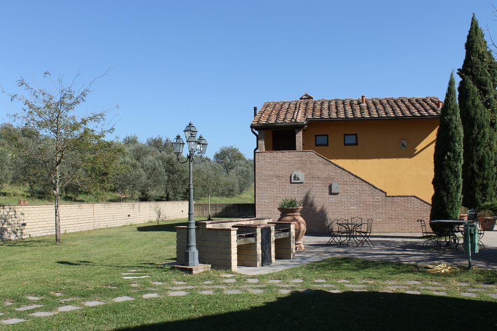 Вилла Il Borgo Di Montereggi Limite Экстерьер фото
