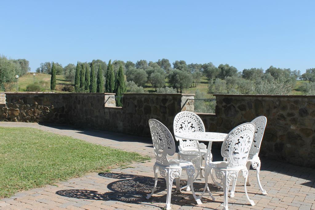 Вилла Il Borgo Di Montereggi Limite Экстерьер фото